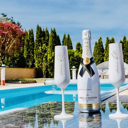 5 Sterne Centurion Ferienhaus Villa 2 Pools 86 Zoll Tv Aldersbach エクステリア 写真